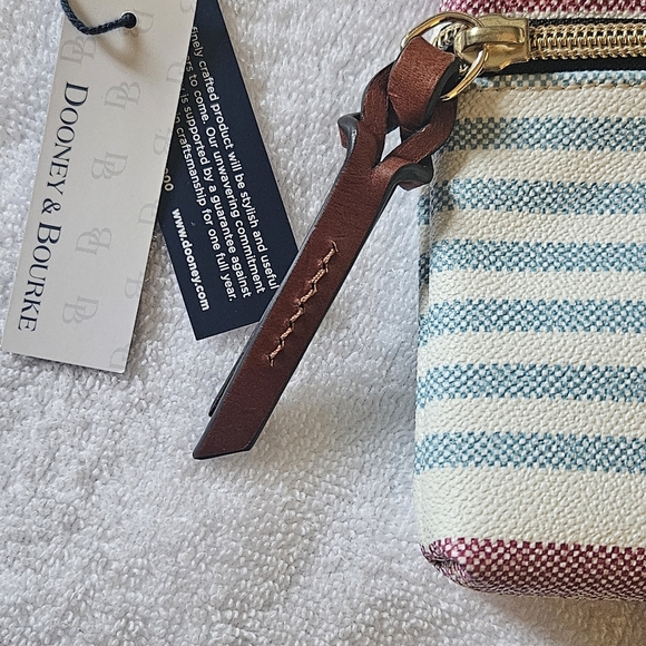 Brand New W Tags Dooney & Bourke Westerly Tech Wristlet Clutch Wallet Purse - Picture 6 of 7